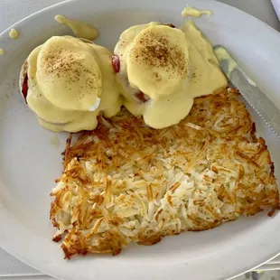 Eggs benedict