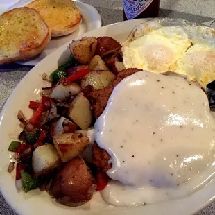 I finally have a great bar that has a classic chicken fried steak and AWESOME potatoes! Literally danced a bit in my seat I was so happy!