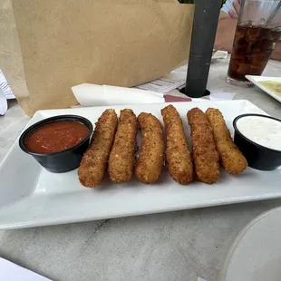 The "provolone sticks". Fire!