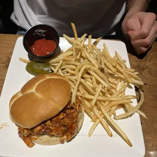 Pulled Chicken Sandwich