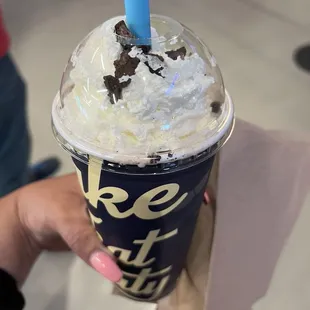 Cookies and cream shake