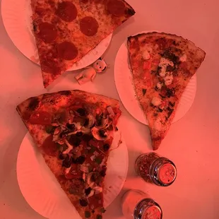 Pepperoni pizza, Supreme Combo Pizza, Margherita Pizza