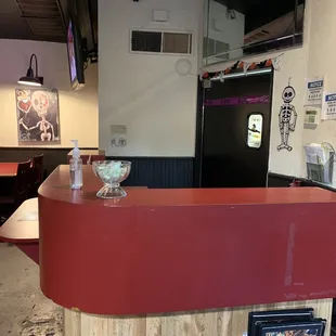 Hello?! Anyone here?