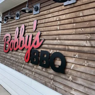 the outside of the restaurant