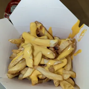 Cheese fries