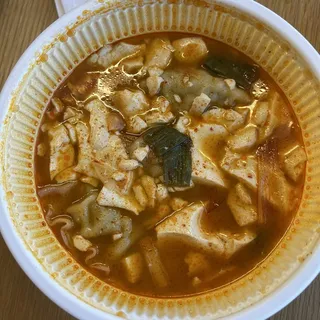 Soft Tofu Soup - Mandu ()