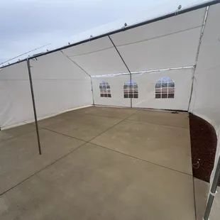 20x20 tent with window and side walls