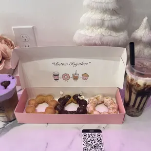Ubearable and Tira-Miss-U  Mochi rings - churros , s&apos;mores, crème brûlée