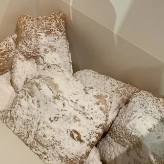 44. BoBo Special Beignets (4 Pieces)