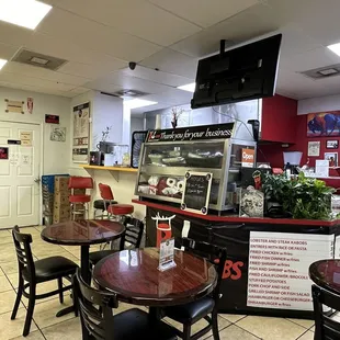 the inside of a fast food restaurant