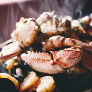 Iron Skillet Roasted Mussels