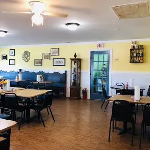 Bob's Cafe Dining Area