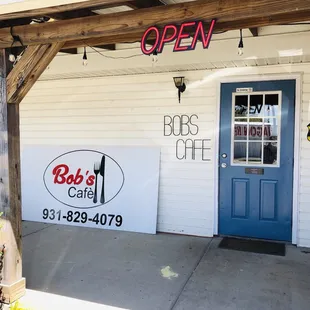 Bob's Cafe' Located Behind The Amish Welcome Center In Ethridge, TN