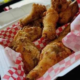 Lemon pepper chicken wings
