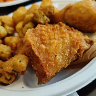 3 pcs combo lol already ate a leg