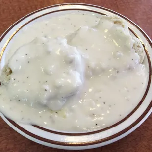 Biscuit and gravy