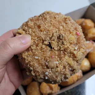 crumble donut