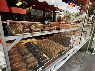 Bob's Donuts & Pastry Shop
