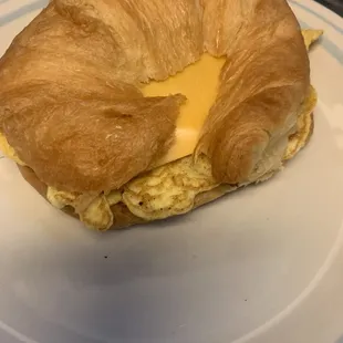 Croissant sandwich