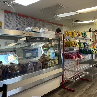 Deli counter with Boar&apos;s Head meats &amp; cheese, WISE brand chips!!