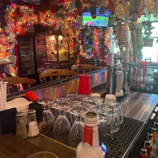 sushi and sashimi, interior