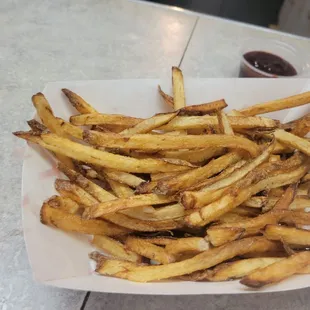 Shoestring fries