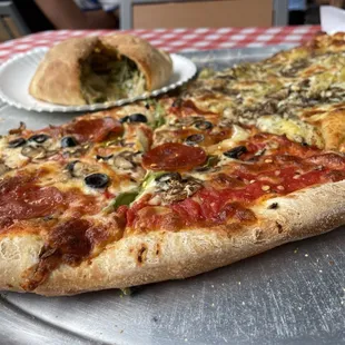 Bob's Special Pizza and Maker's Choice One slice = quarter of a pie