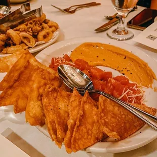 chicken wings and fried chicken, food