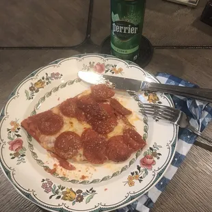 Thin crust Pizza with Cheese ,Sauce &amp; Plenty of Pepperoni