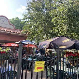 Cute outdoor patio area