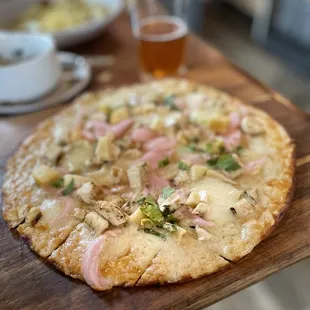 Brie &amp; Apple Flatbread