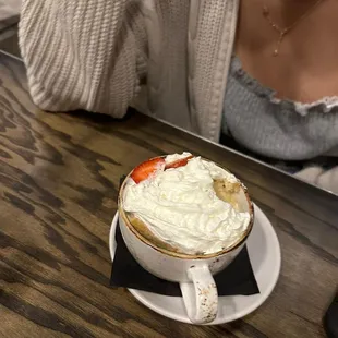 Este es un tres leche un postre si te gusta mucho el dulce será de tu agrado