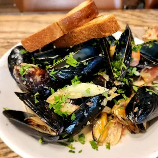 Ymmy Mussels