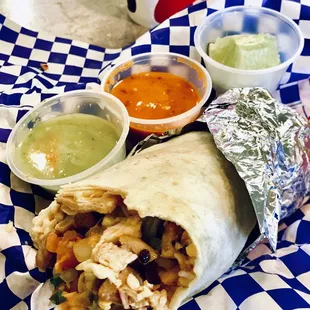Their burrito may just be better than Chipotle/Freebird only bc this place is so much more authentic... 2 thumbs up!!