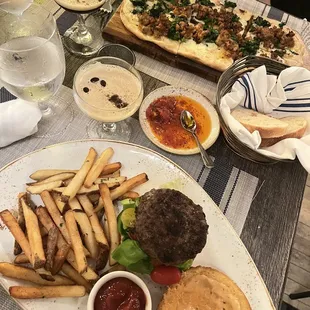 Brunch burger and Salsiccia e Broccoli