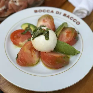 Burrata Caprese