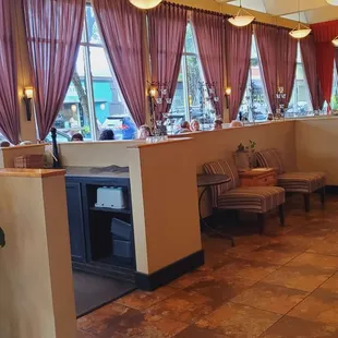 the interior of a restaurant