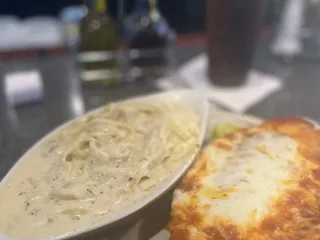 Giuseppe's Italian Restaurant & Lounge