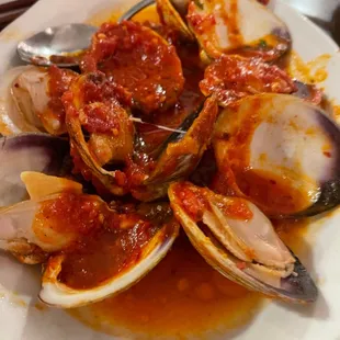 Clams in red sauce
