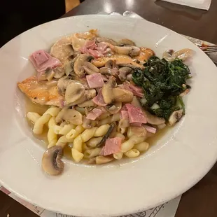 pasta dish, pasta, food