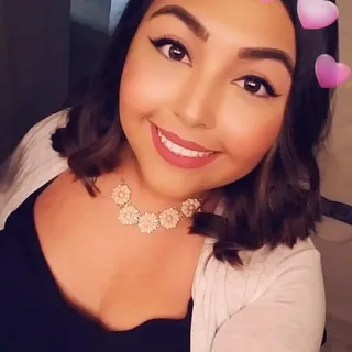 Sandra V.