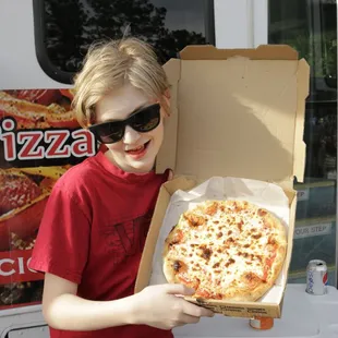 Bodacious Pizza at Food Truck Humps Days on the Great Bridge Waterways