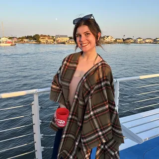 Alexa R.