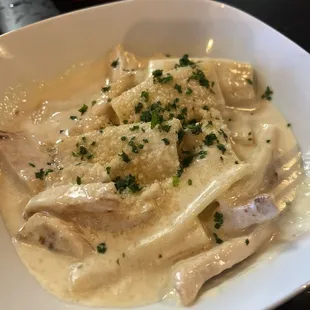 Rigatoni Alfredo