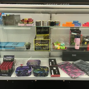 Rolling trays and torches