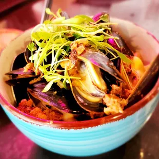 a bowl of musselling