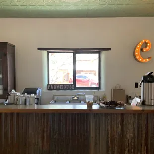 Cafécito, fully open by the end of June and service 2Ten coffee