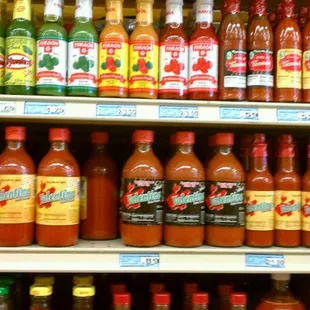 Mmmmm hot sauce galore!