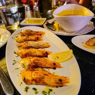 chicken wings and fried chicken, food