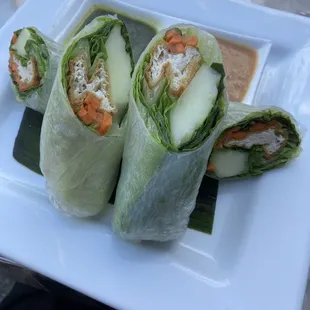 Tofu garden basil wrap delicious sauce!
